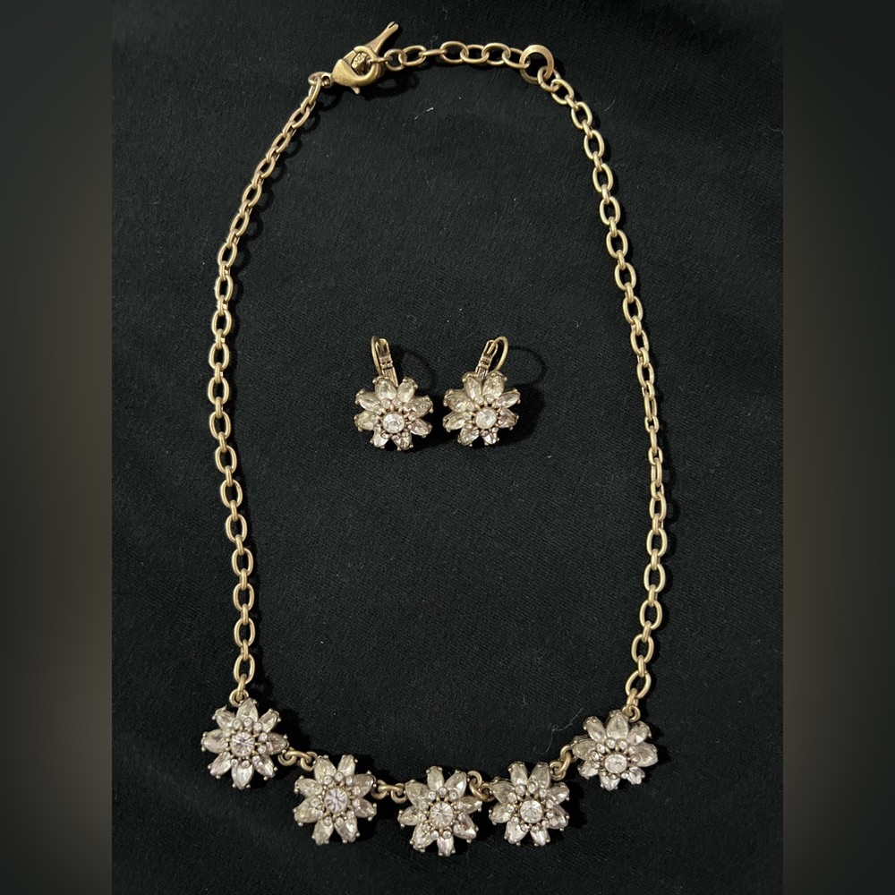 Chloe + Isabel | Mirabelle | Earrings and Necklace